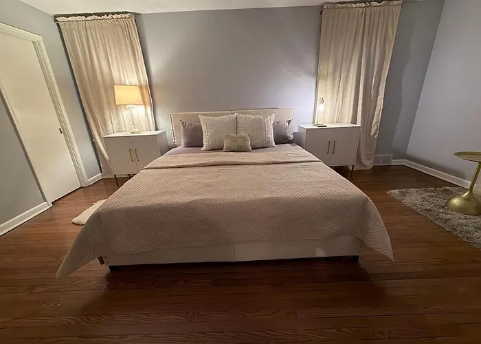 Thecreekhouse 5br Sanctuary W Sunroom And Games * Rockford