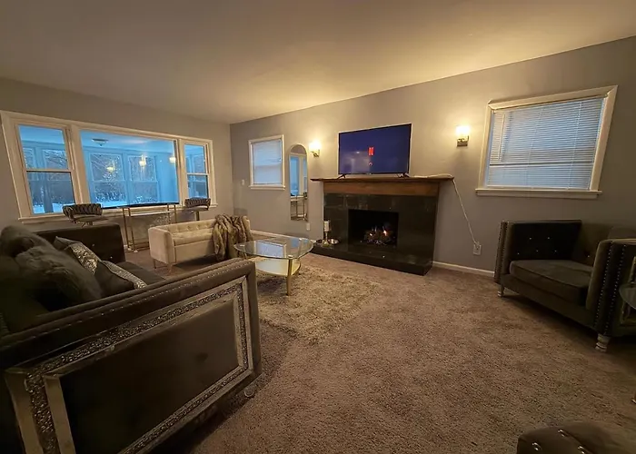 Thecreekhouse 5br Sanctuary W Sunroom And Games * Rockford